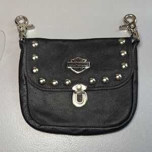 HARLEY-DAVIDSON BRAND BLACK LEATHER MINI SILVER STUDDED PUSH LOCK BELT HIP BAG